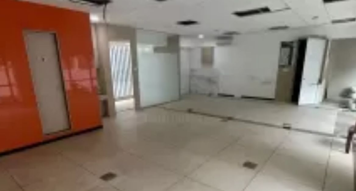 Ready to Move Office Space for Rent