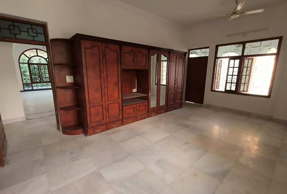 5 BHK Villa