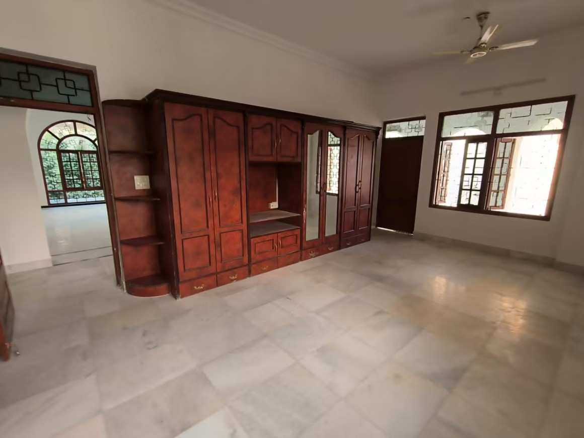 5 BHK Villa