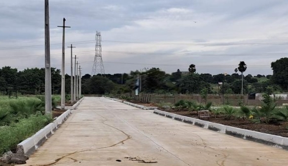 240 Sq.Yd Residential Plot for sale in New Mallepally