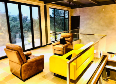 5 BHK Farmhouse with Pool For Rent in Shamshabad