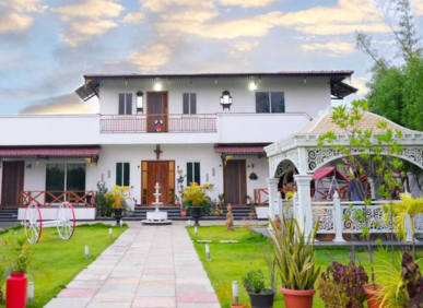 Designer Farmhouse for rent in Shamirpet